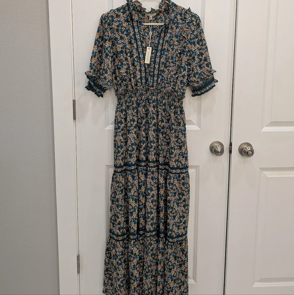 Floral Dress - Picture 4 of 9